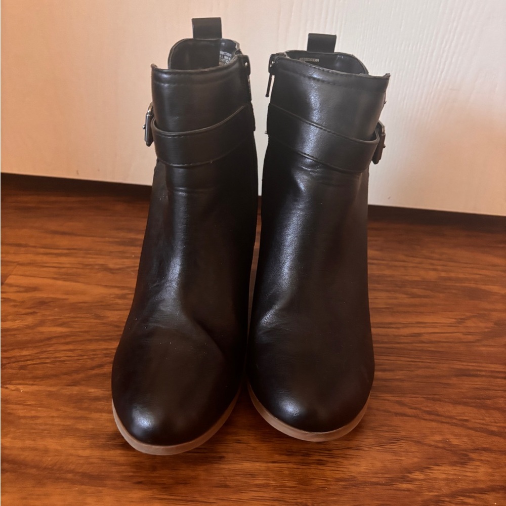 Elegant Black Ankle Boots w/Memory Foam Insoles